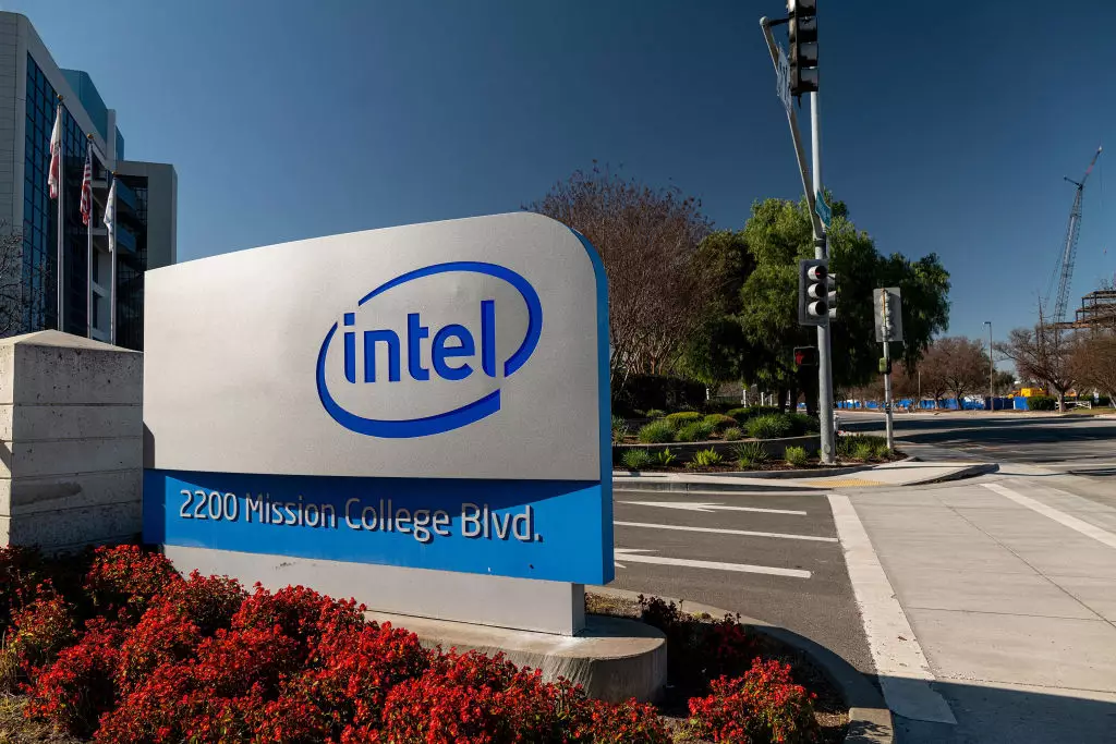 Intel’s Strategic Shift: Navigating Challenges and Opportunities in the Semiconductor Landscape