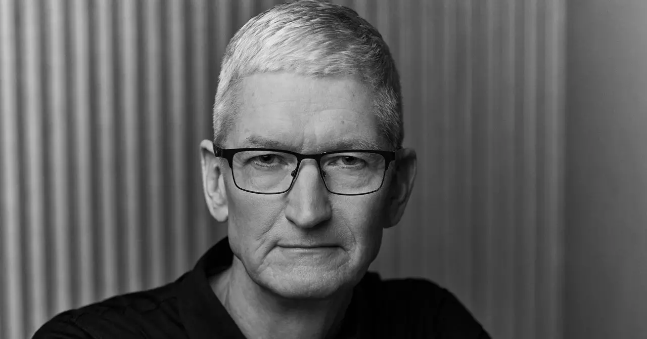 Apple’s Strategic Embrace of AI: A Critical Analysis of Tim Cook’s Leadership